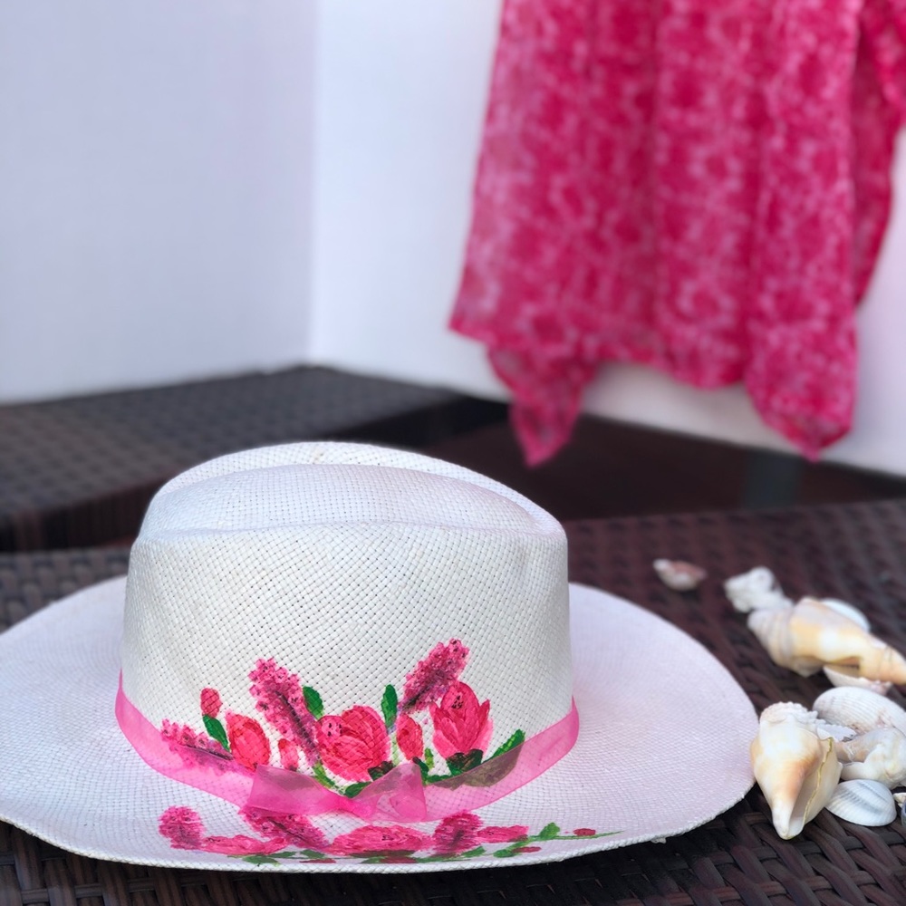 Swimsuit cover up &hand painted hat - Picture 6 of 7